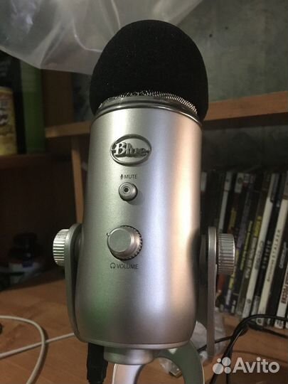 Студийный микрофон BlueYeti