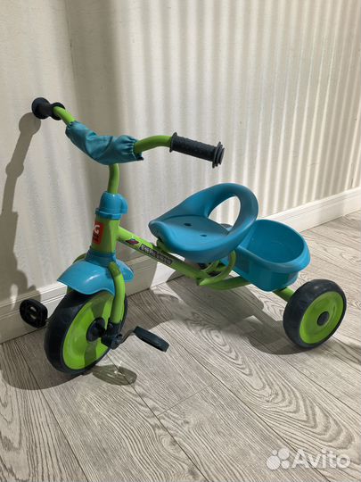Велосипед трёхколёсный