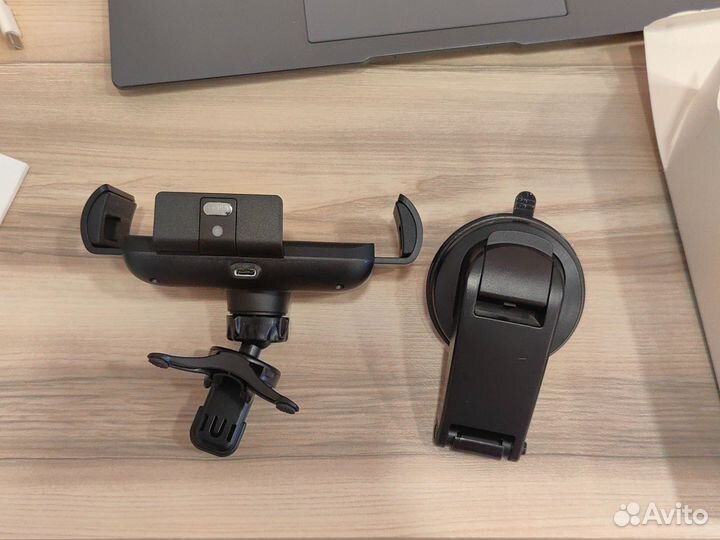 Автомобильная беспроводная зарядка