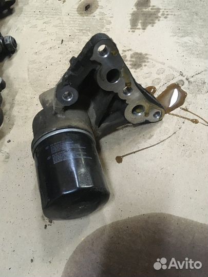 Масляный фильтр корпус (Toyota Corolla)