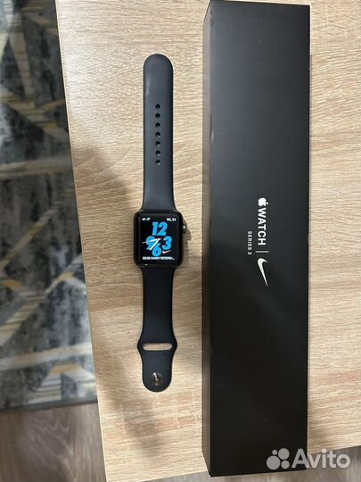 Часы apple watch 3 42mm nike