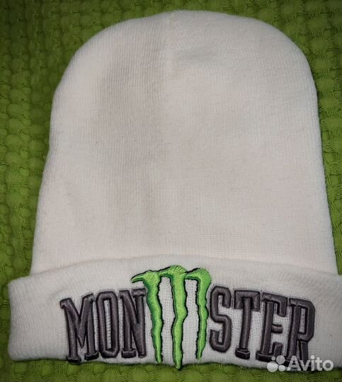 Женская шапка