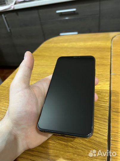 iPhone 11 Pro Max, 64 ГБ