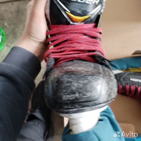 Хоккейные коньки Supreme Bauer 3s pro размер 3
