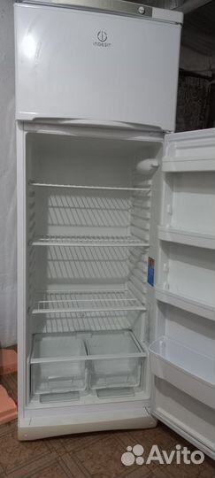 Холодильник бу в идеальном состоянии