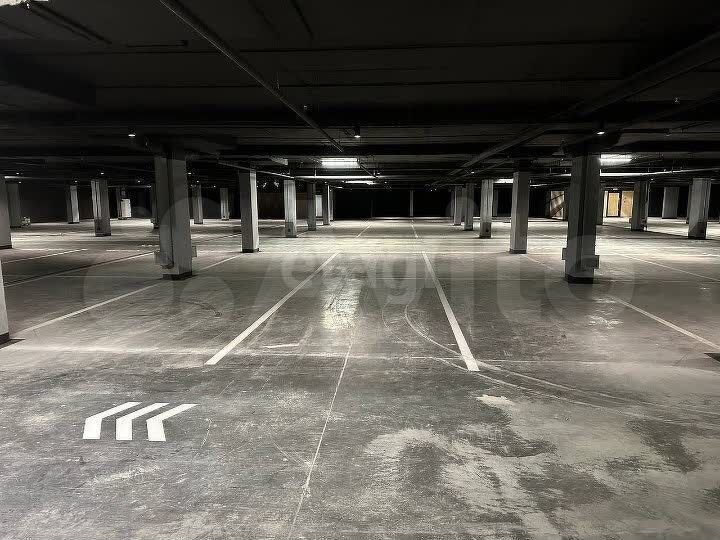 Машиноместо, 14 м²