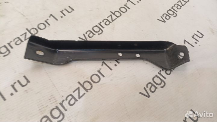 Элемент передней панели Audi A6 (C6) III (2004–200