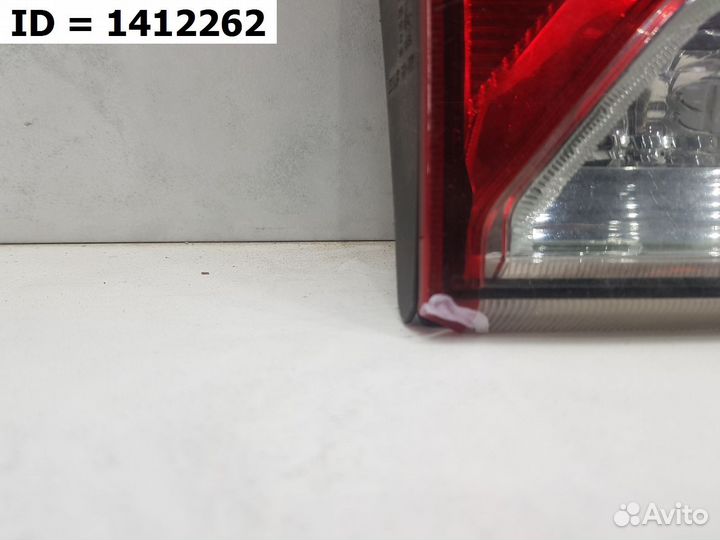 Фонарь задний левый наружный Toyota Land Cruiser