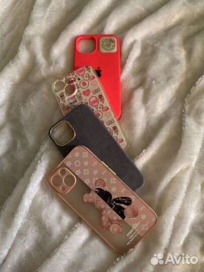 Чехлы на iPhone 13