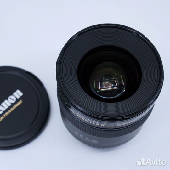 Canon EF 20 mm f/2.8 usm