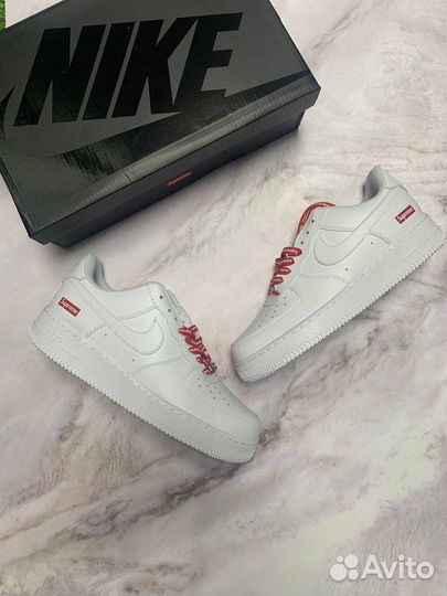 Nike Air Force 1 low Supreme