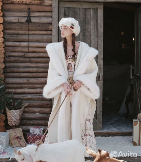 Пальто lacemade