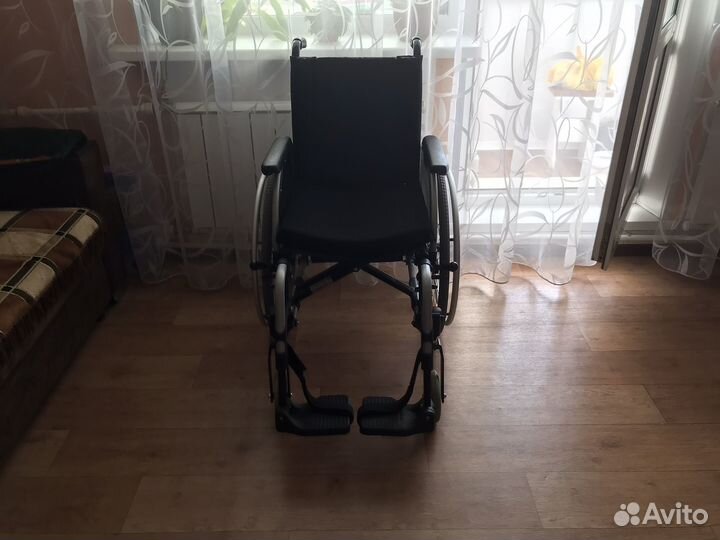 Инвалидная коляска для дома