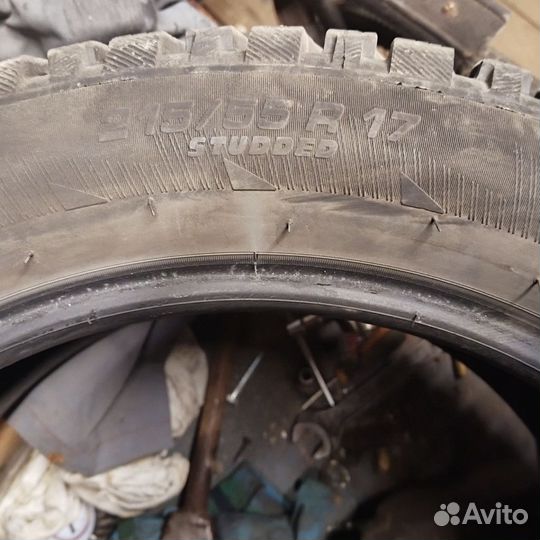 Michelin X-Ice North 3 215/55 R17