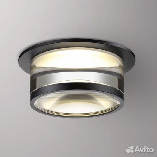 Светильник встраиваемый металлический и акриловый