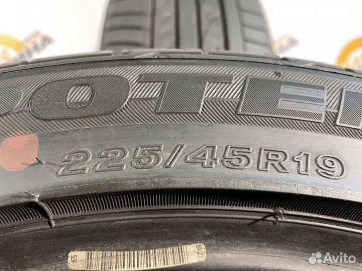 Bridgestone Potenza RE050A 225/45 R19 99W