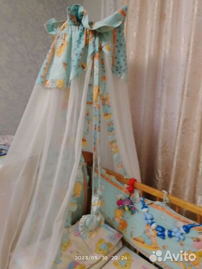 Детская кроватка