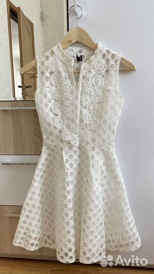 Платье белое