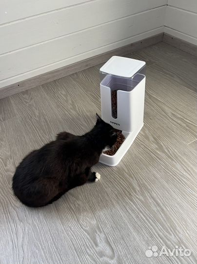 Кормушка для животных