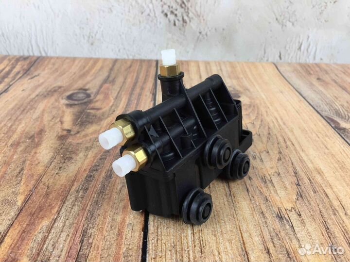 Блок клапанов Range Rover Sport L320