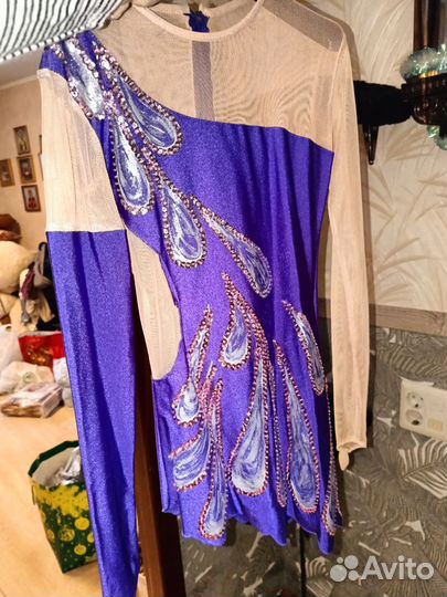 Костюм для фигурного катания и худ. гимнастики