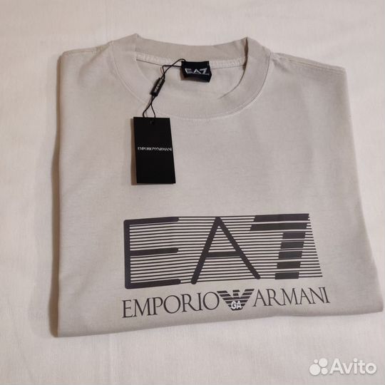 Футболка Emporio Armani EA7