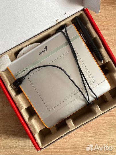 Графический планшет Genius easypen i405x бу