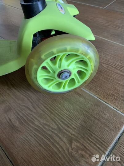 Самокат светящиеся колеса