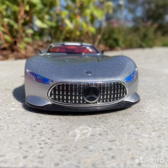 Модель машины Mercedes-Benz AMG Vision GT