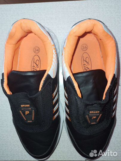 Продам детские кроссовки р. 34