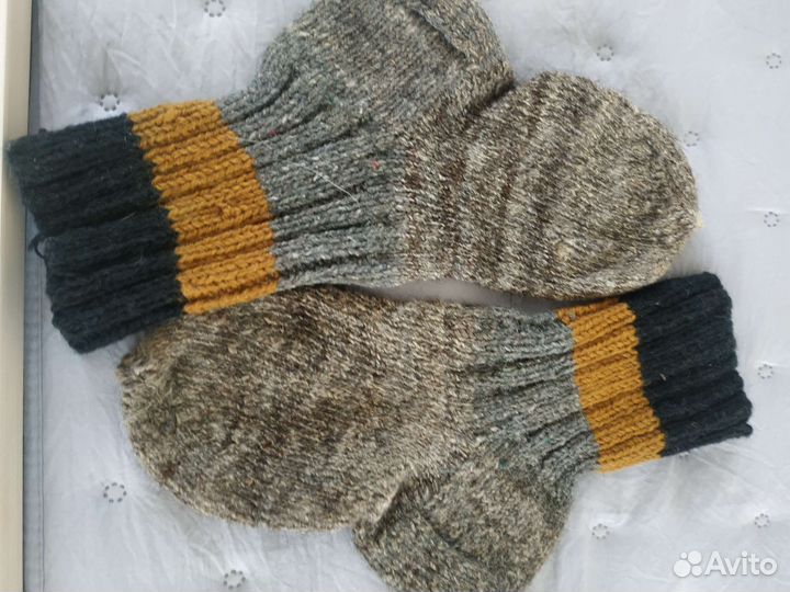 Шерстяные носки и тапочки ручная работа