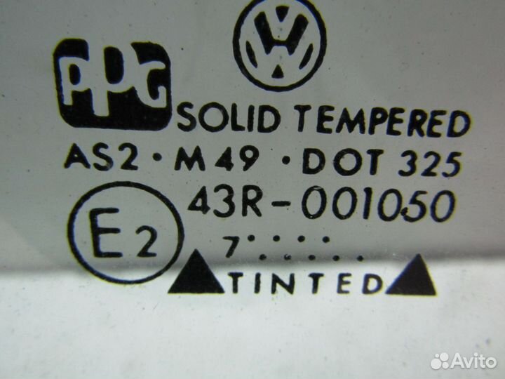 Стекло двери передней Лев. Фольксваген Гольф 1997г