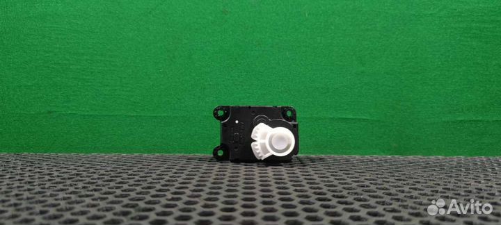 Моторчик заслонки печки Citroen C4 2 2015