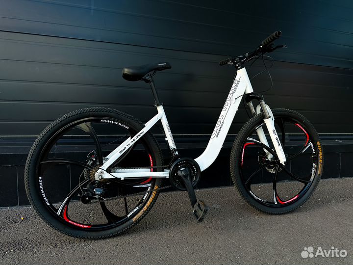 Велосипед на литых дисках