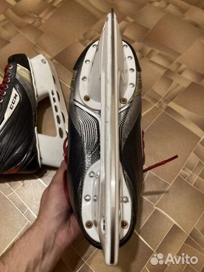 Хоккейные коньки CCM U+CL (Crazy Light) SR 8,5