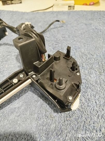 Кнопки на руль тойота приус 50