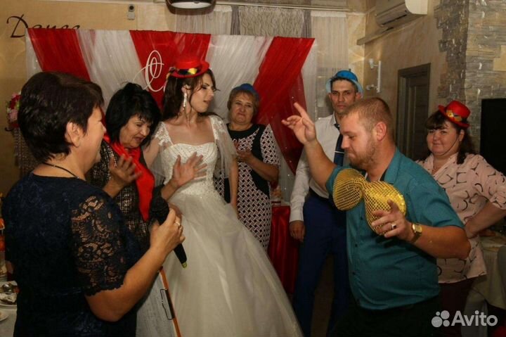 Ведущий тамада