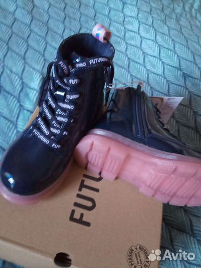 Ботинки новые,утеплённые,на весну 28 р