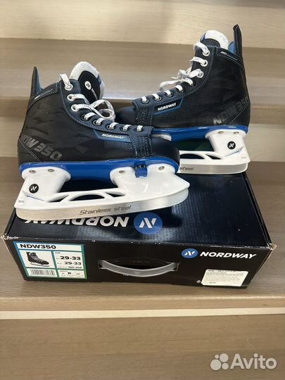 Коньки хоккейные