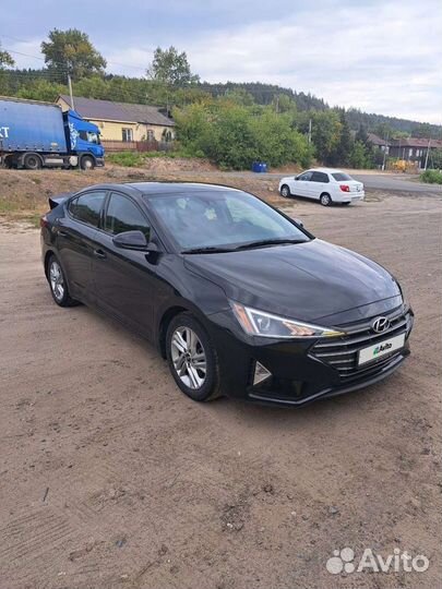 Hyundai Elantra 2.0 AT, 2019, 71 000 км