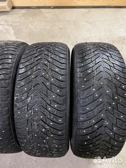 Nokian Tyres Hakkapeliitta 8 225/55 R17