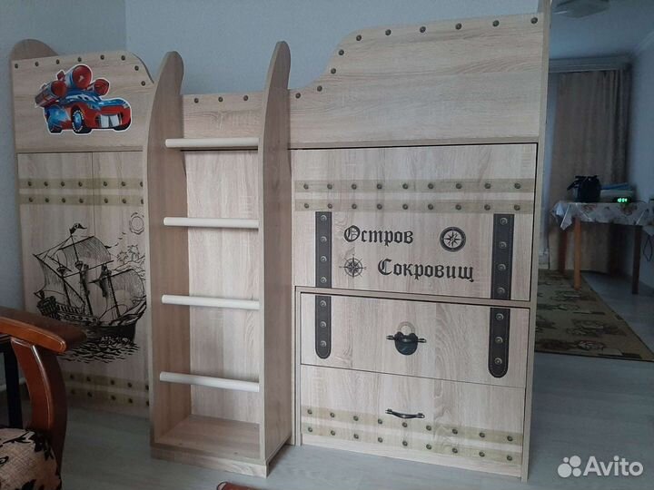 Кровать чердак