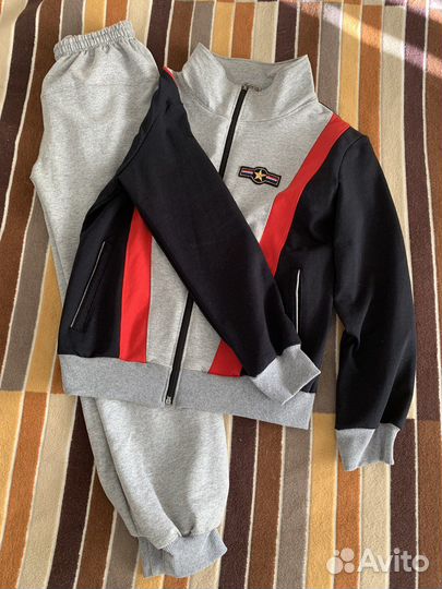 Спортивный костюм для мальчика 140