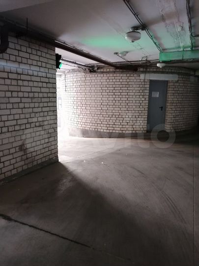 Машиноместо, 13 м²