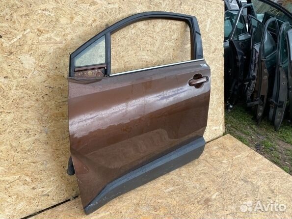 Дверь передняя левая Toyota C-HR