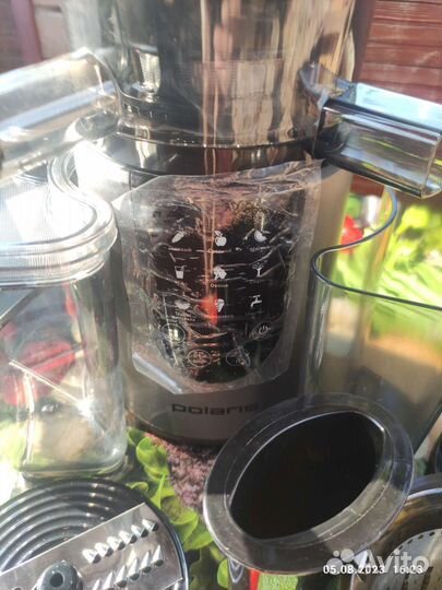 Соковыжималка шнековая polaris PSJ 0602