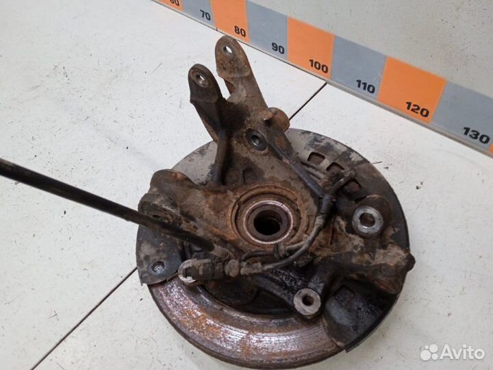 Кулак поворотный задний левый Volkswagen Touareg