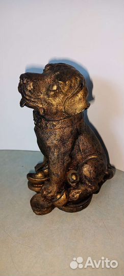 Статуэтка собака