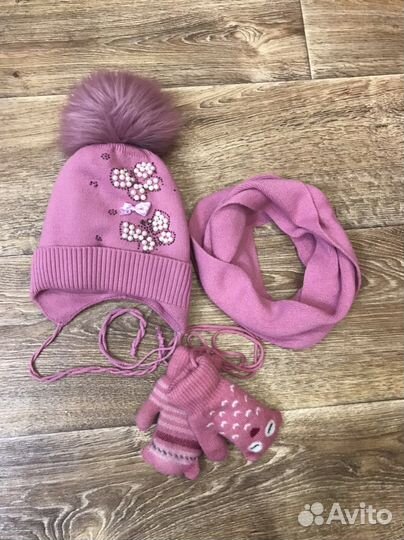 Комплект шапка, шарф и варежки