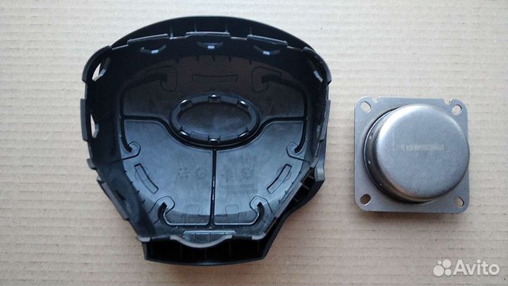 Крышка+патрон airbag Киа Оптима 2010-14